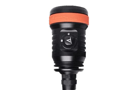 Orcatorch D620 – 2,700 Lumens Underwater Diving Flashlight with CREE XHP70 LED